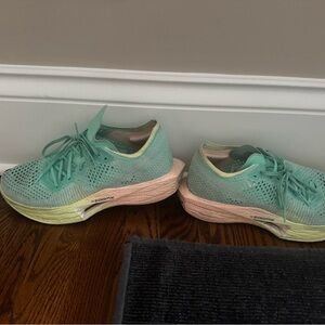 Nike Vaporfly Knit Running Shoes in Mint Green and Light Yellow